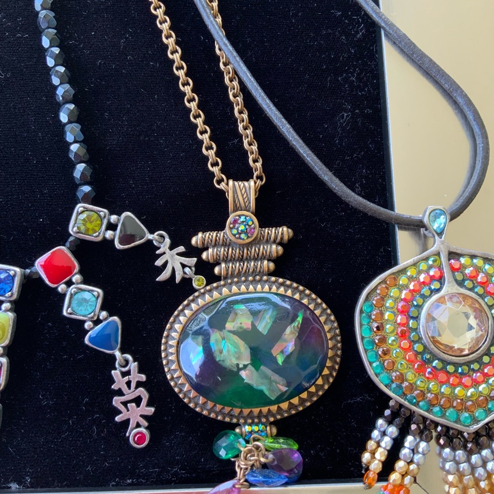 Bundle of 4 Chicos necklaces - Picture 4 of 9